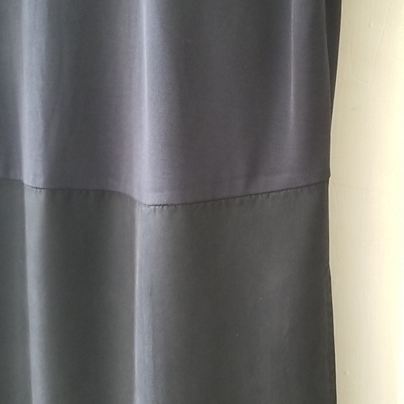 Drop Shoulder with Contrast Blocked Boutique Dress - Picture 3 of 7